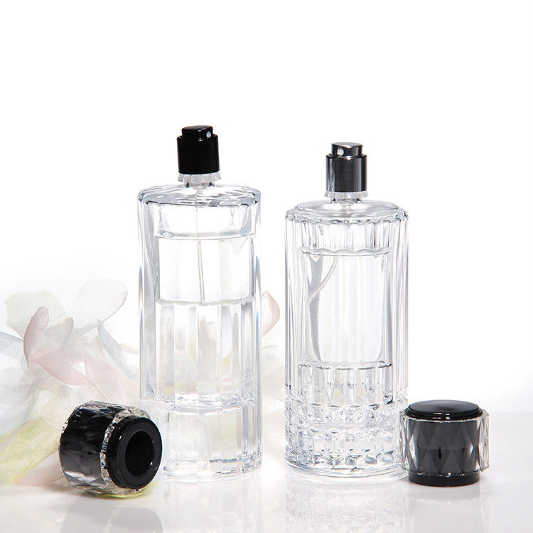 Logotipo personalizado Elegança Decoração esculpida Botella de vidro vazia de 50 ml Botella de perfume de luxo