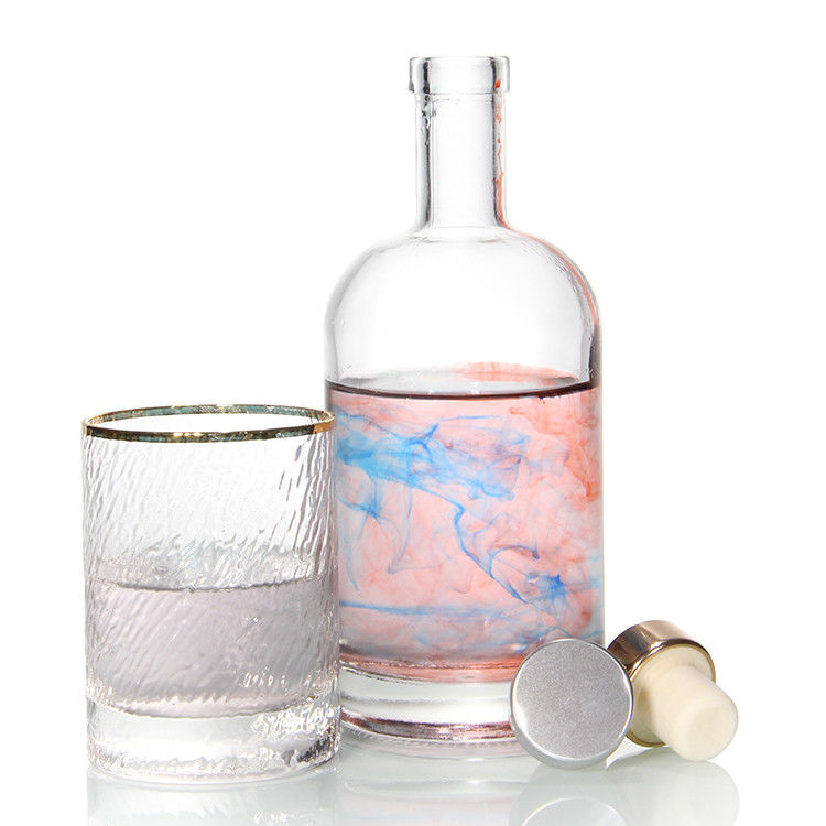 Garrafas de vidro transparente para bebidas de vinho Bebidas com rolha de cortiça Garrafas com tampa hermética Fornecedor 500ml 750ml