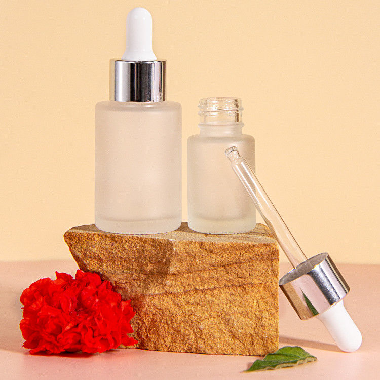 Serviços personalizados de cuidados com a pele Óleo Essencial Sérum Toner Container Loção Embalagem 5ml Cosméticos Botões de bomba de spray de vidro