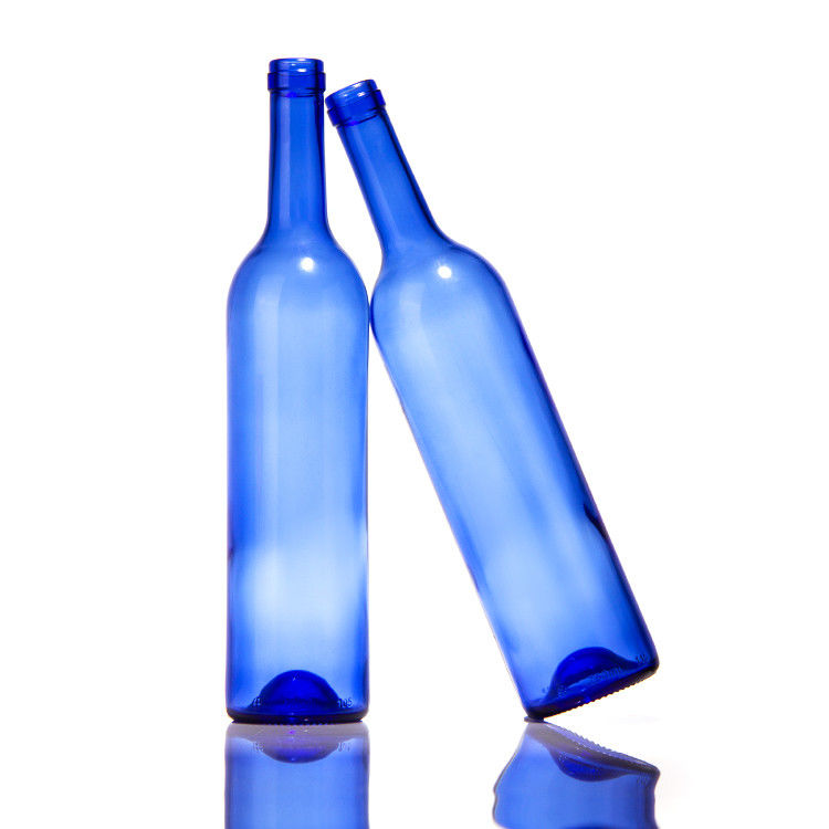 Bottle de vidro de vinho vermelho com tampa